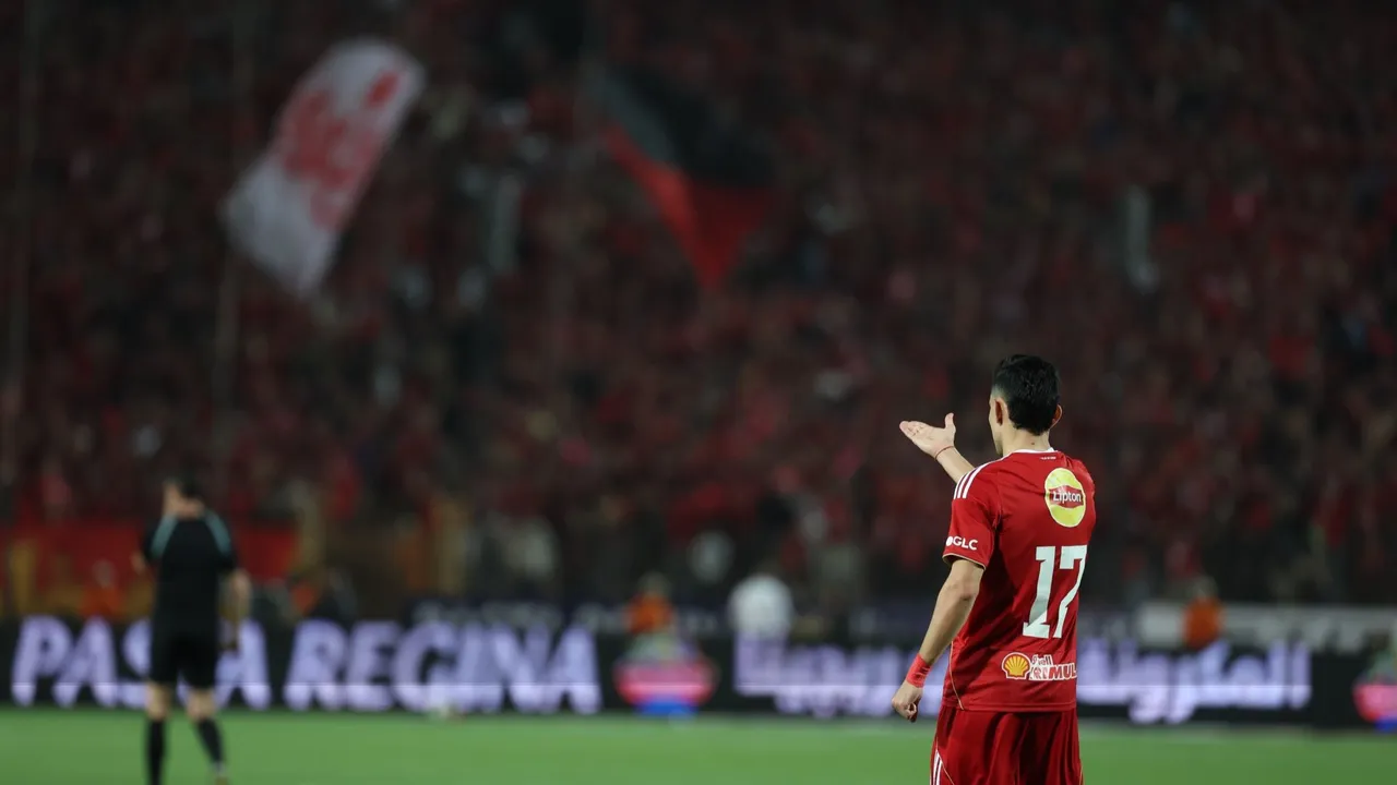 القنوات الناقلة لمباراة المصري والأهلي في الدوري المصري وكيفية مشاهدتها عبر الإنترنت